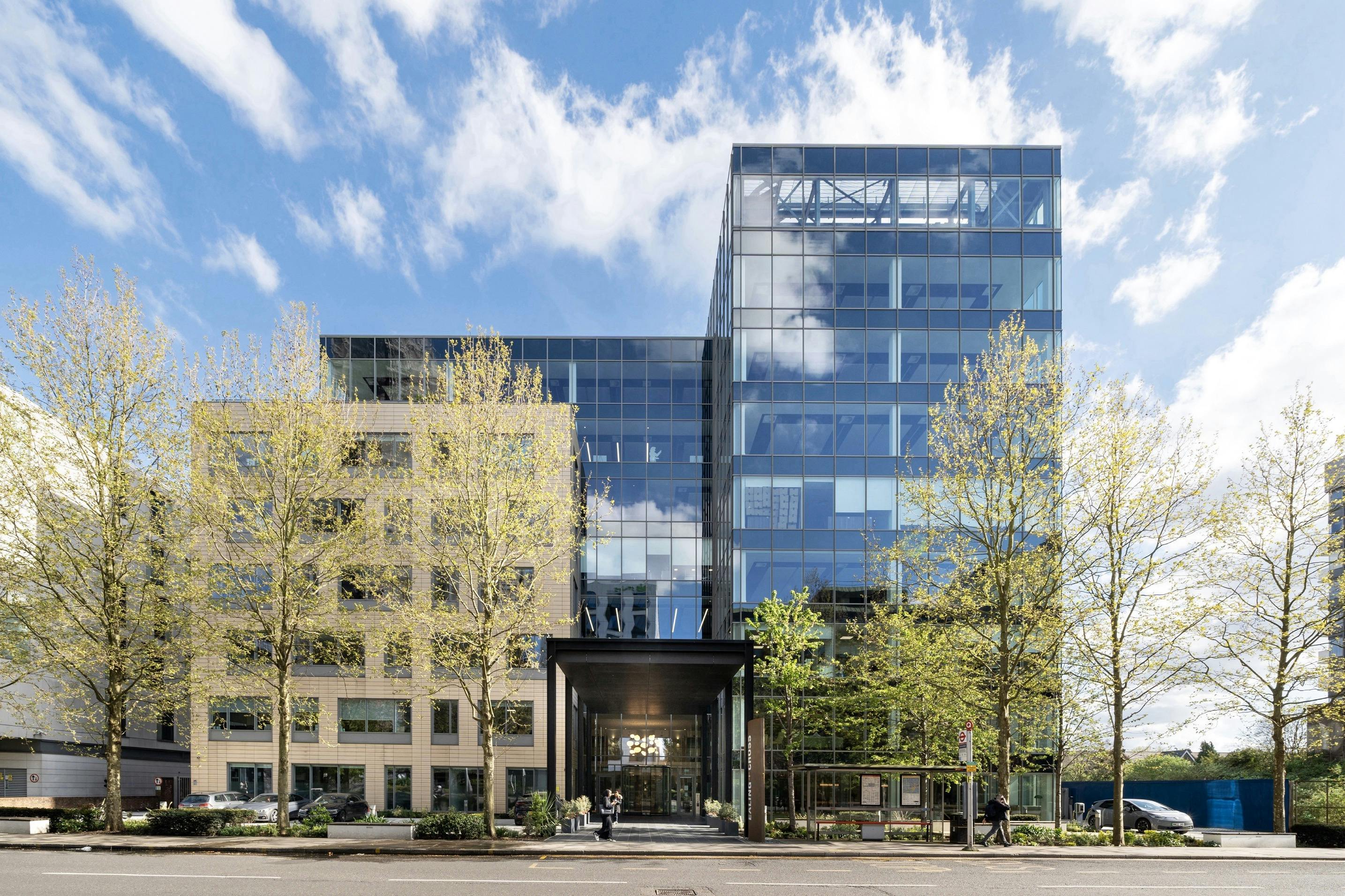 Biuro J.Dauman — Ealing Cross Londyn